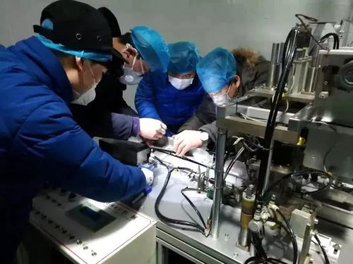 定格︱疫情中的国机温暖瞬间 二 办公设备维修及安装